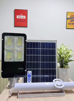 ĐÈN ĐƯỜNG BÀN CHẢI NLMT 200W