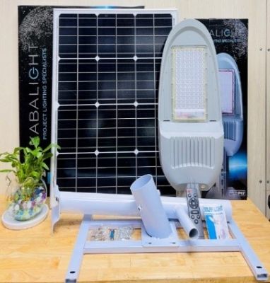 ĐÈN ĐƯỜNG NLMT KB-S300W 